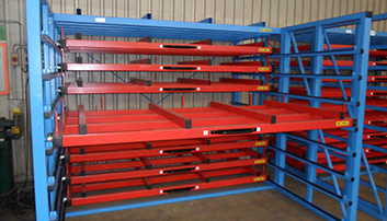 Drawers with spacers for loading sheets with forklift